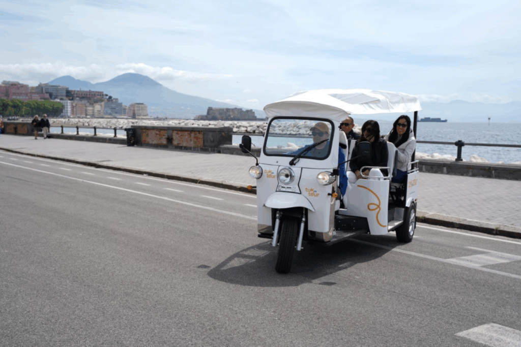 Napoli Tuk Tuk Experience